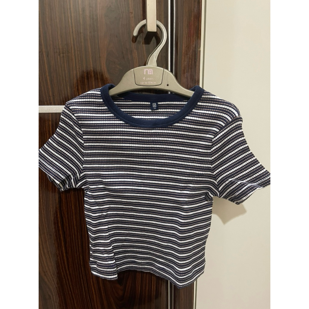 Kaos Anak Uniqlo Stripe Lengan Pendek Size 120 / 6-7 Tahun