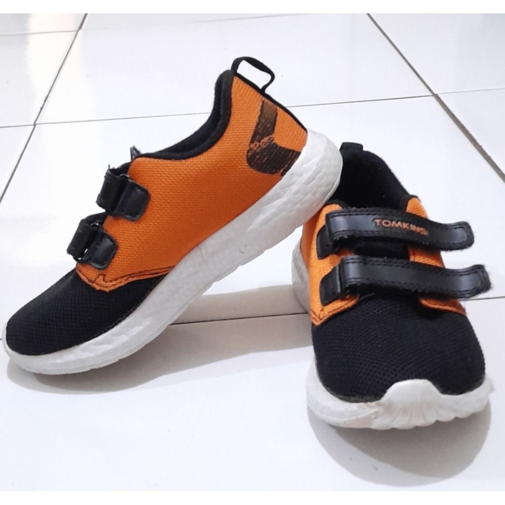 Sepatu Anak Tomkins