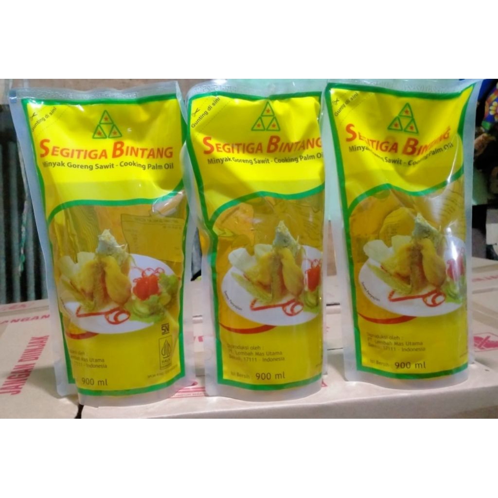 

Segitiga Bintang minyak goreng ( 900ml x 3pcs ) premium