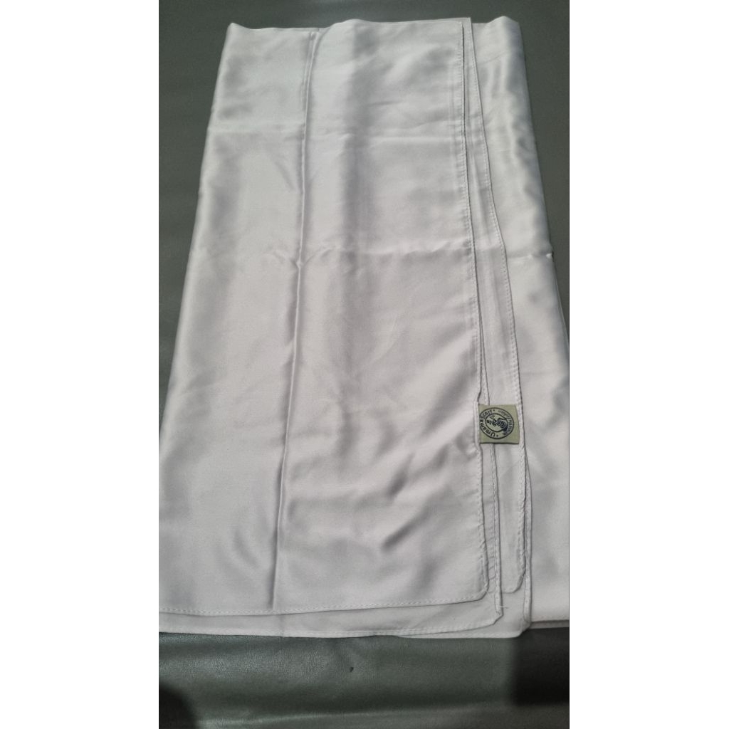 Preloved Segiempat Umama