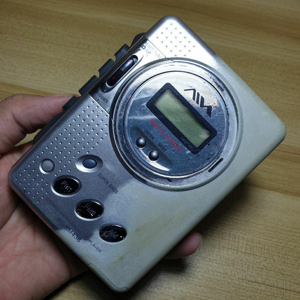 Walkman Aiwa HS-RM436 Cassette Player Digital Radio Am/Fm