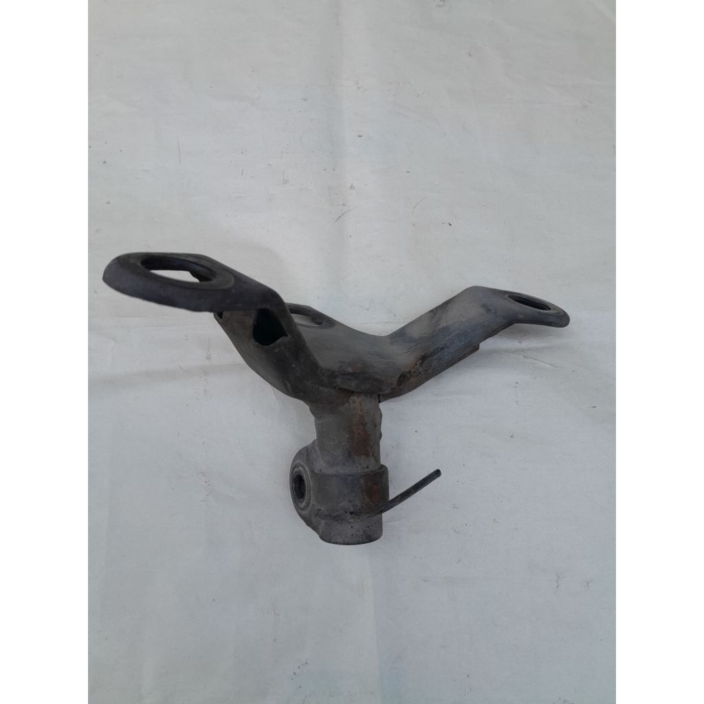 Kupu-kupu dudukan pangkon stang setir Yamaha FIZ R vega R original