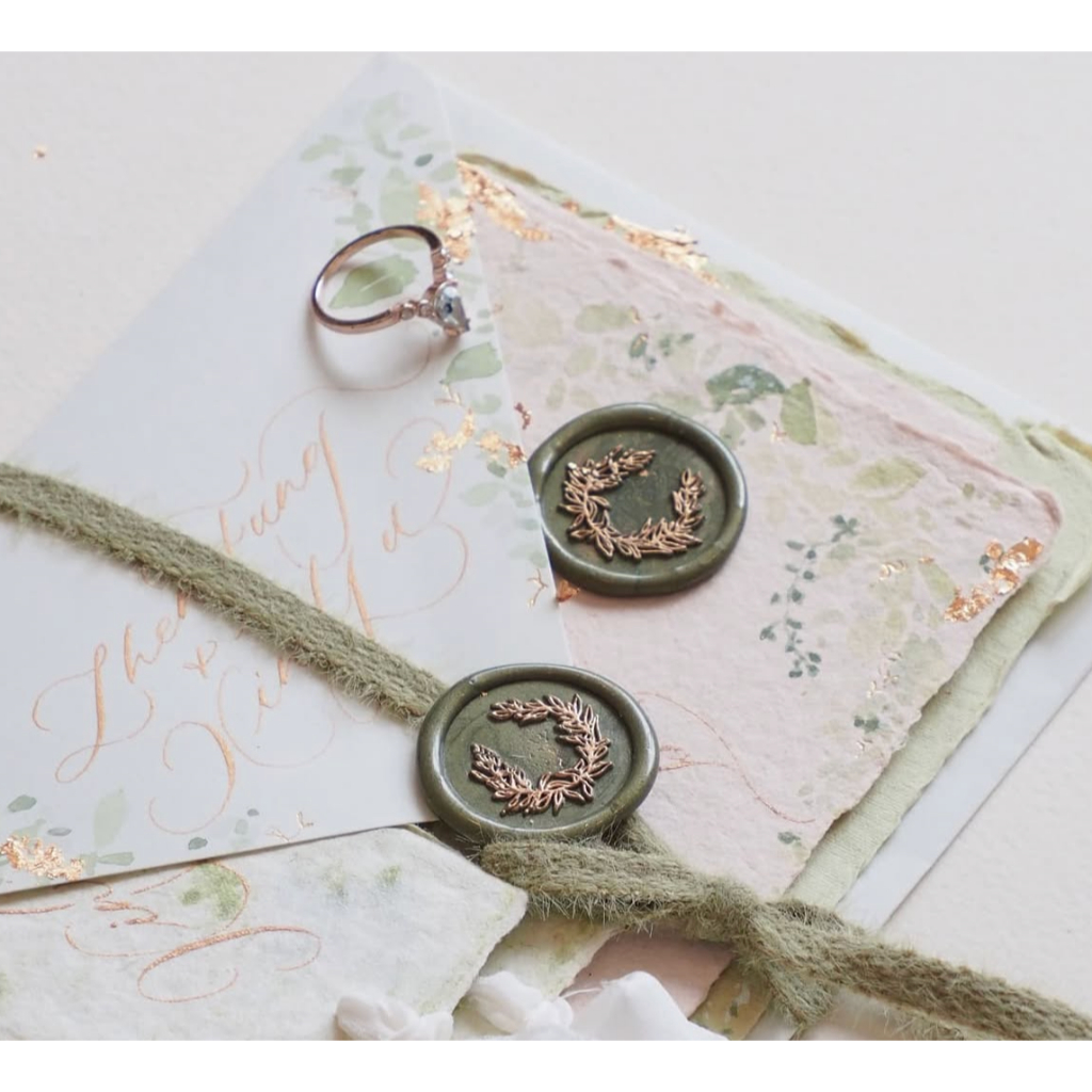 

(WGI) Grace (Green Gold Ink) - 1 Pcs seal wax coin sticker siap pakai ready stock (Include double tape) / souvenir pernikahan / accesories / calligraphy / journaling / undangan / hampers