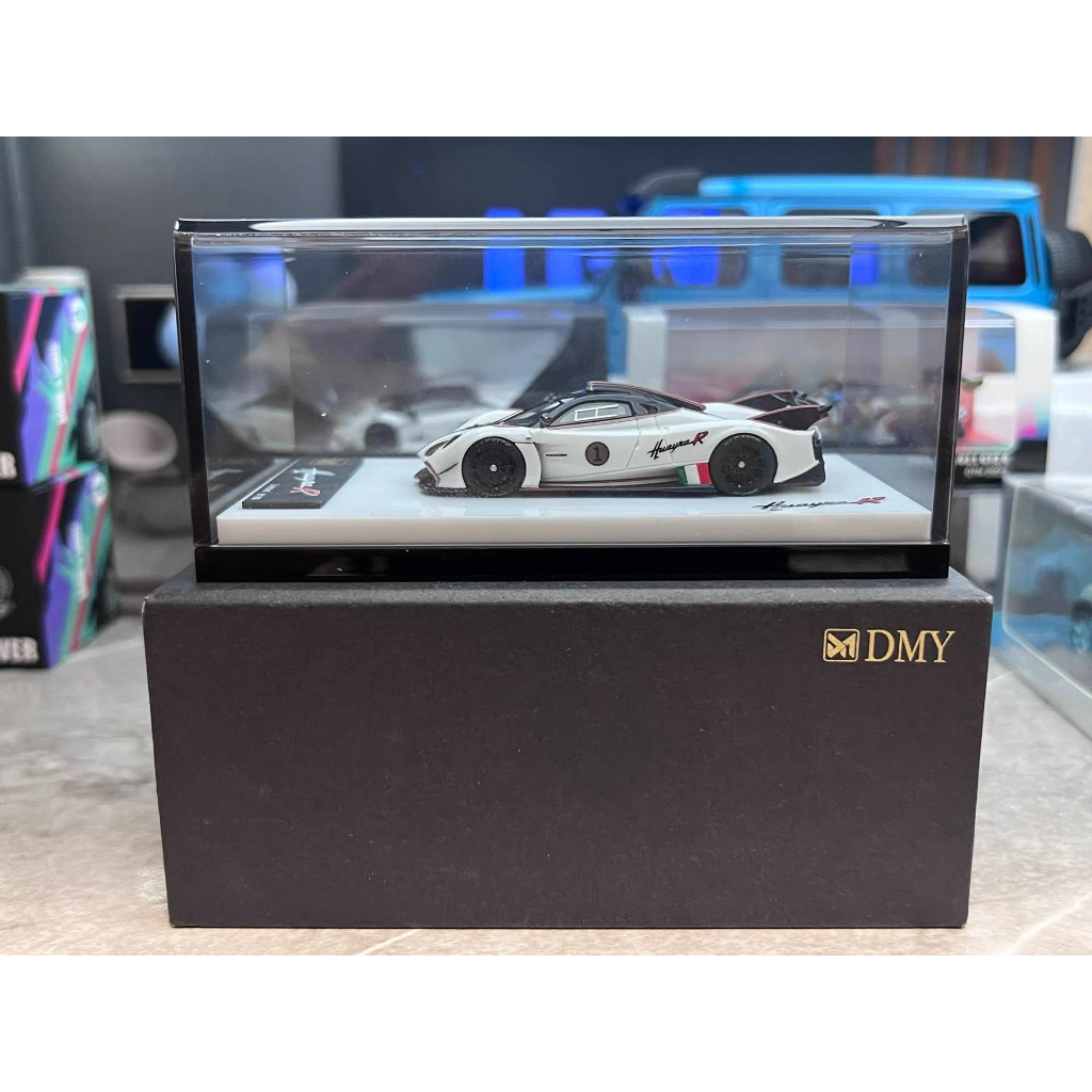 DMY PAGANI ZONDA HUAYRA R LIMITED EDITION RESIN MODEL CAR PAGANI ZONDA HUAYRA R LIMITED EDITION DIEC