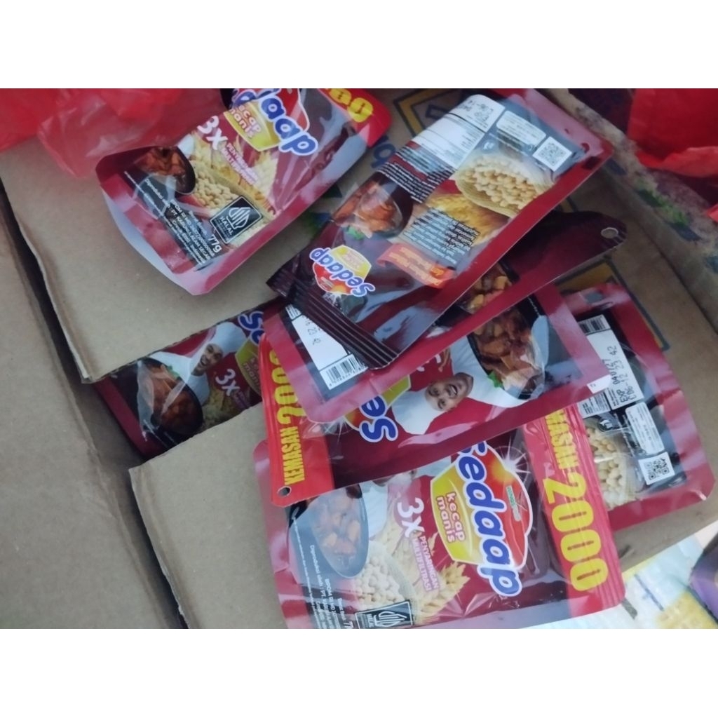 

1Lusin Kecap sedaap ecer 2000 (isi 12pcs)