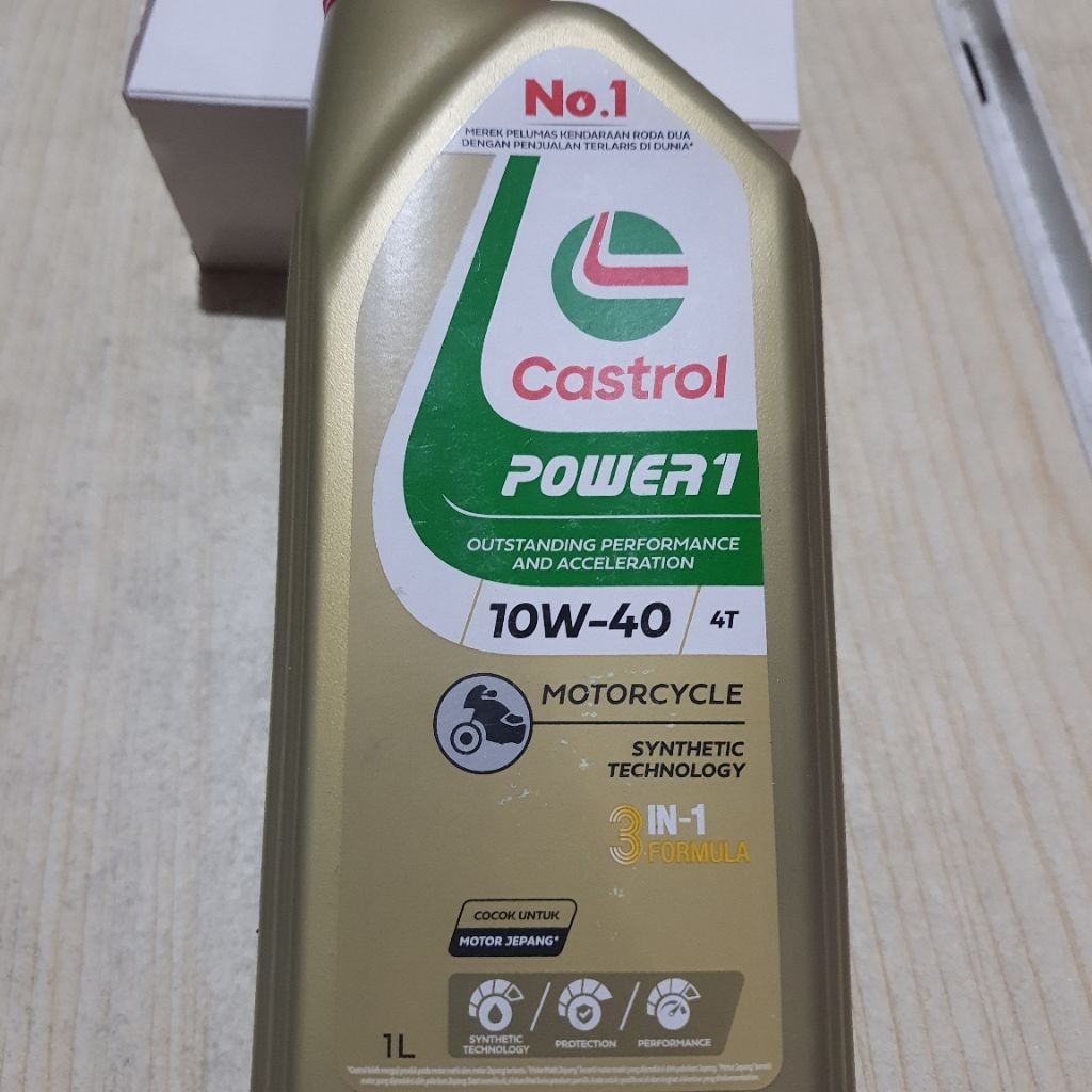 OLI MESIN MOTOR VESPA MATIC 1 LITER CASTROL POWER 1 10W-40