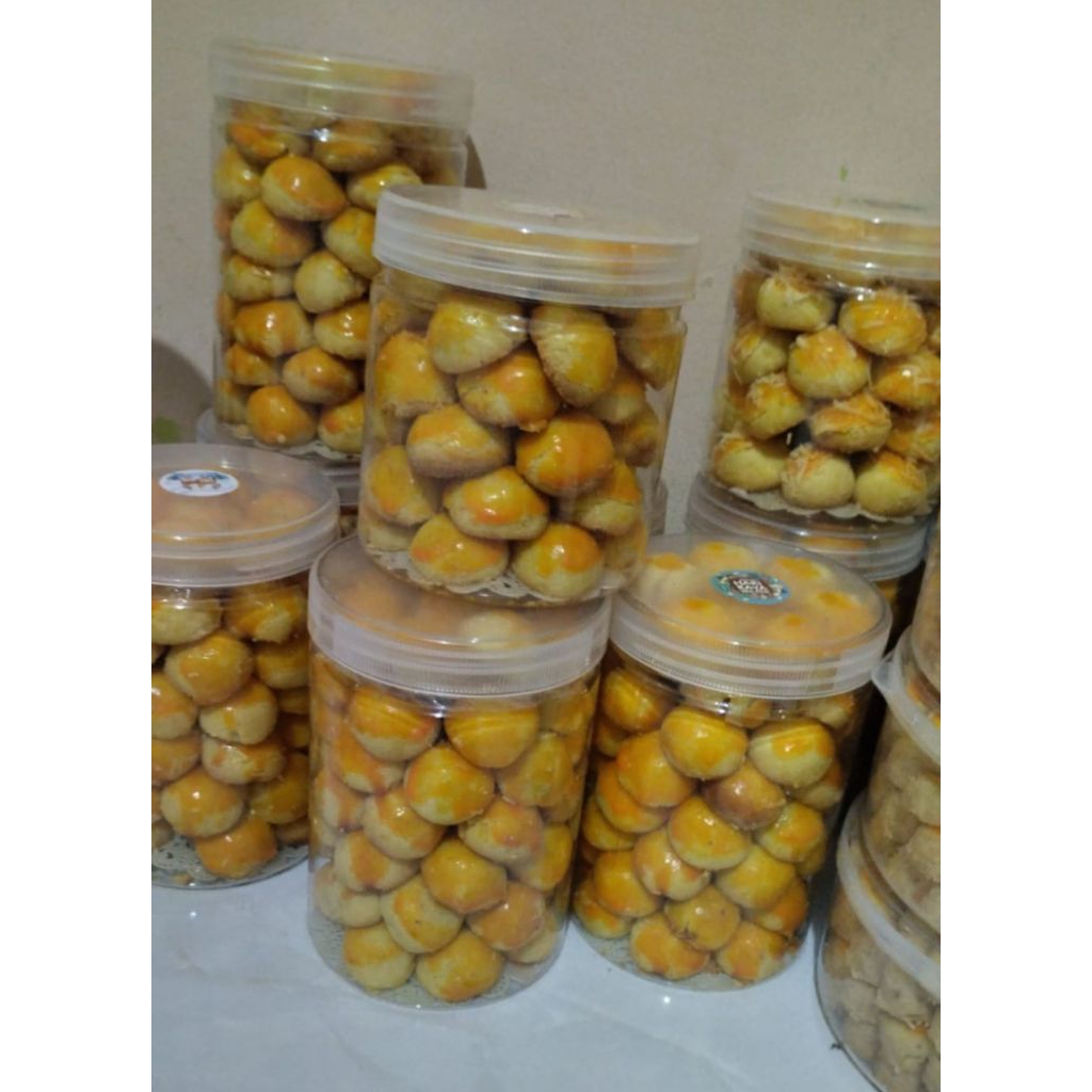 

KUE NSATAR / KUE KERING / KUE LEBARAN / kemasan 500gram