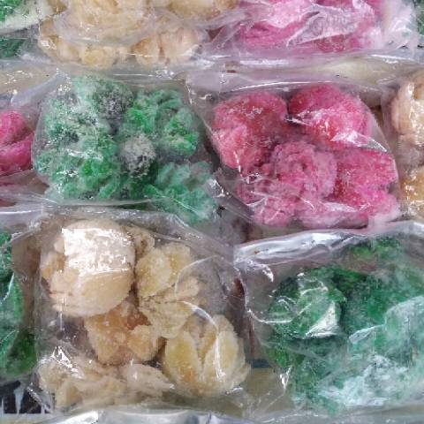 

Manisan Buah Pala Kering Khas Bogor