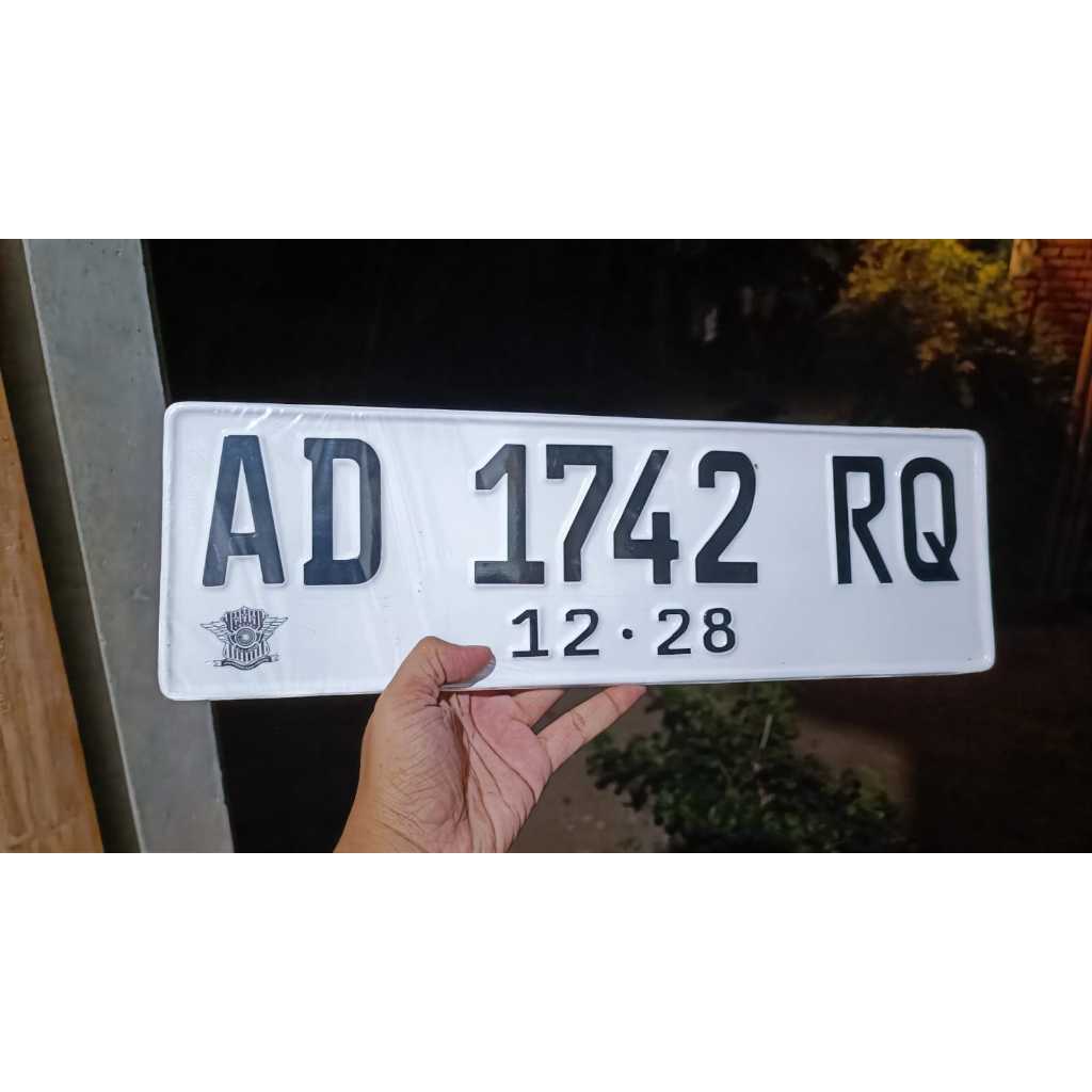 Plat Baut tanam plat putih