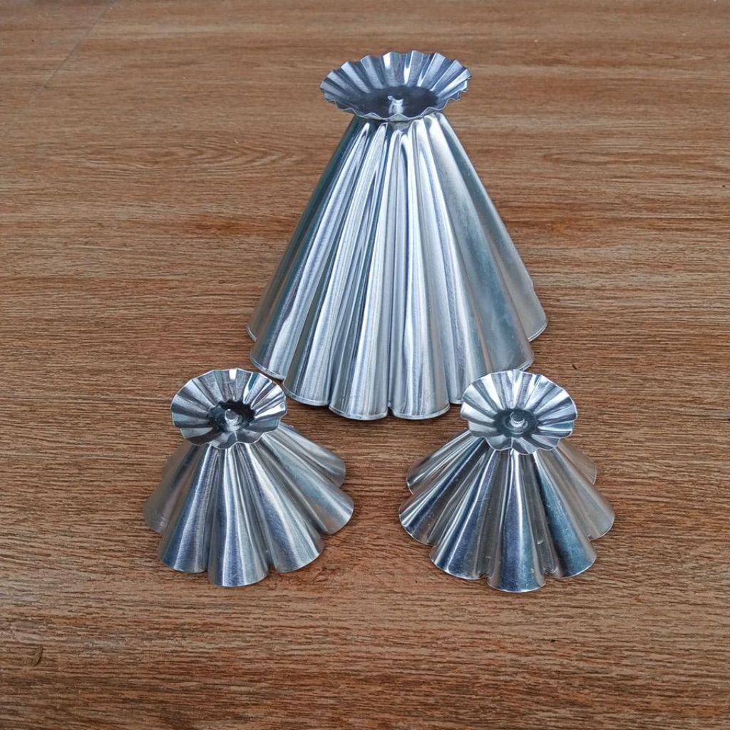 Loyang rok berbie/Cetakan tumpeng puding bentuk rok berbie Besar dan kecil