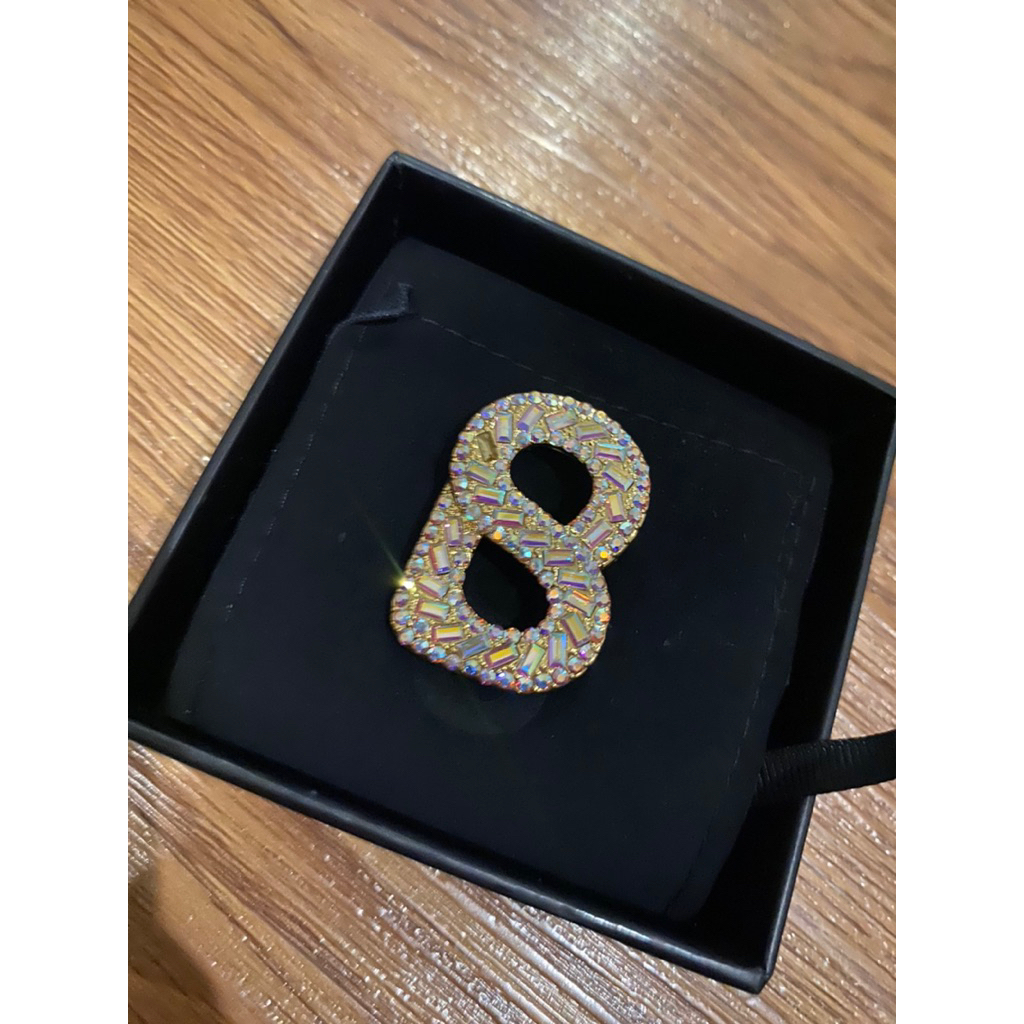 brooch buttonscraves PL