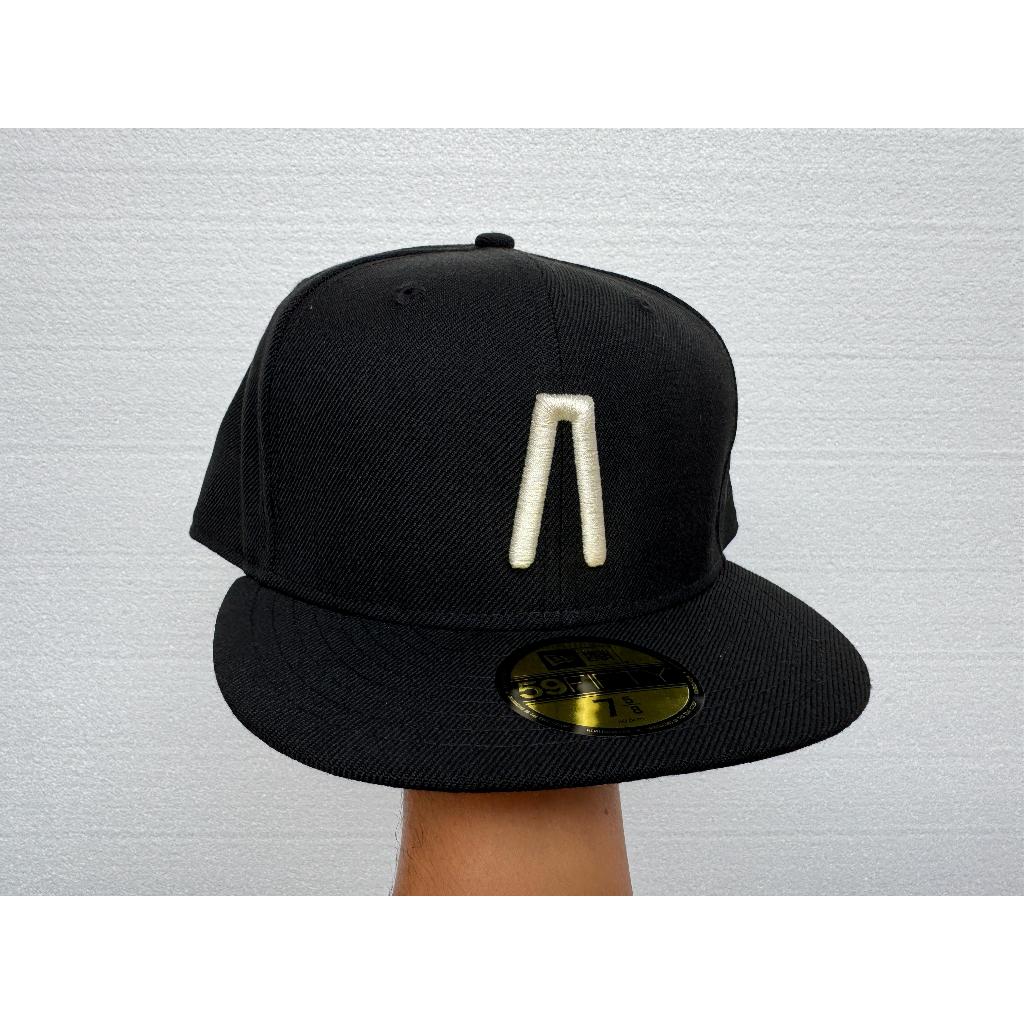 Topi Fear of God (FOG) x New Era 59Fifty MLB Generic Logo Black Fitted Cap