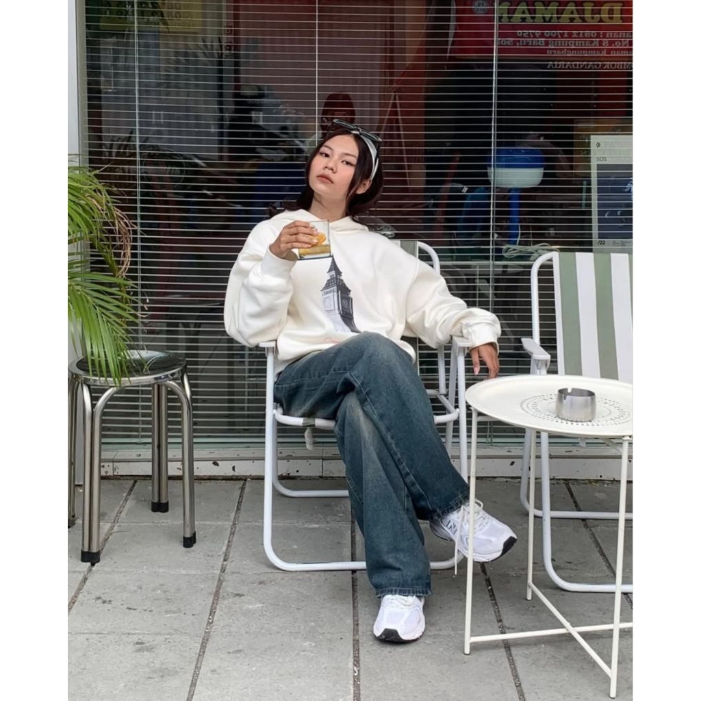 Caysie Colection London White