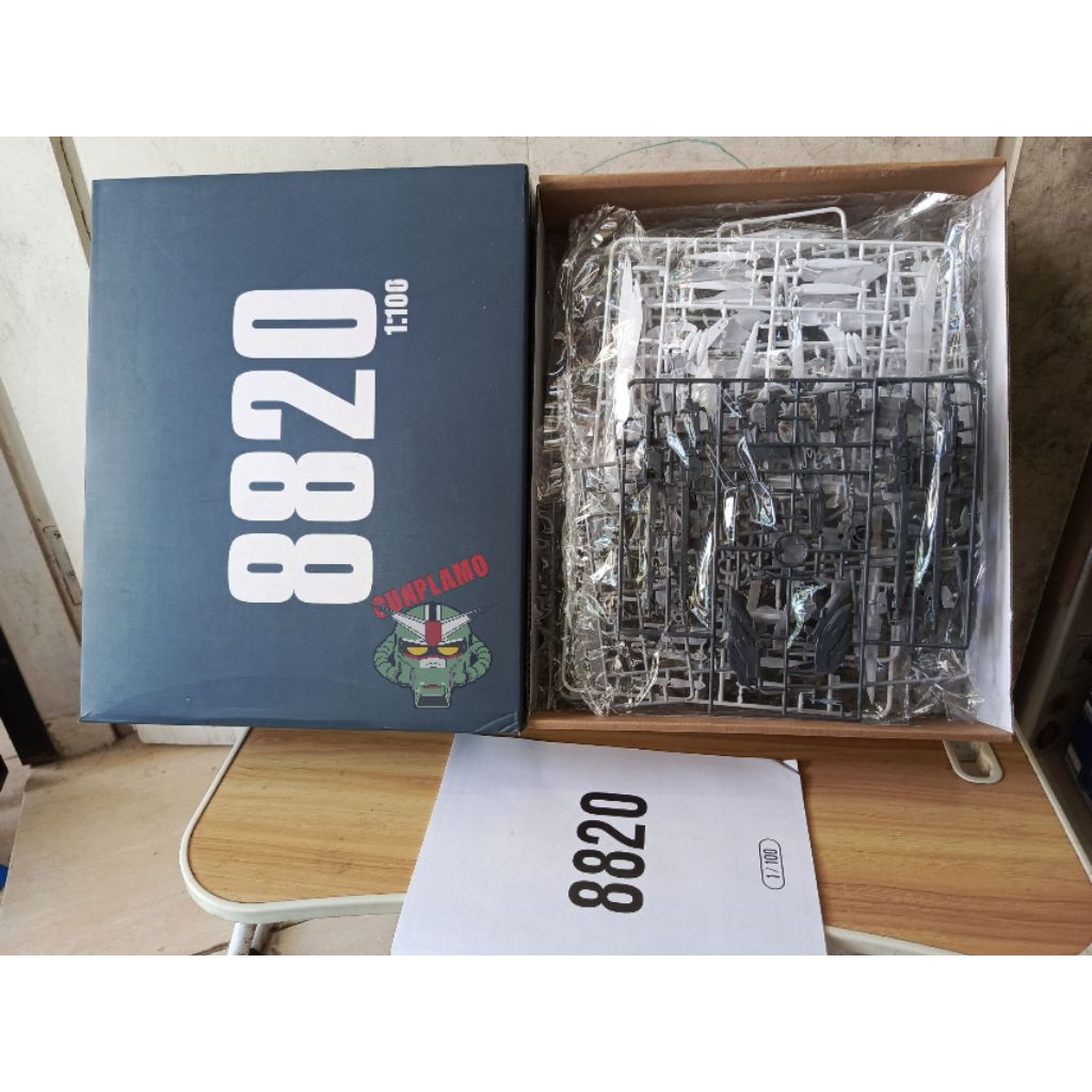 1/100 HIRM Wing Zero Custom Fighter EW 8820 MIB