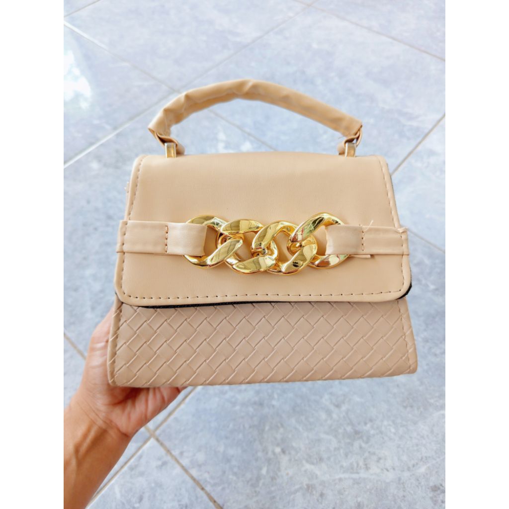 Tas Shoulderbag Slingbag Wanita Elegan Simple Cantik Rekomendasi Hangout Kerja