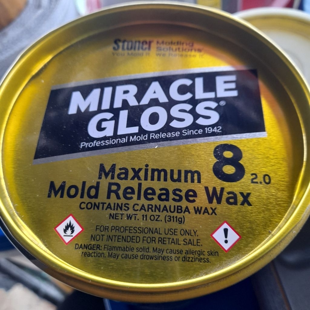 

Miror Glase MIRACLE GLOSS 311.gram Resin Anti Lengket