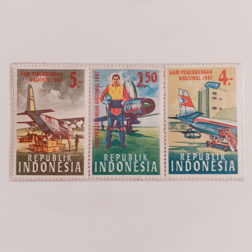 

(OG) Perangko Indonesia 1967 Hari Penerbangan Nasional Set Lengkap 3 pcs Mint