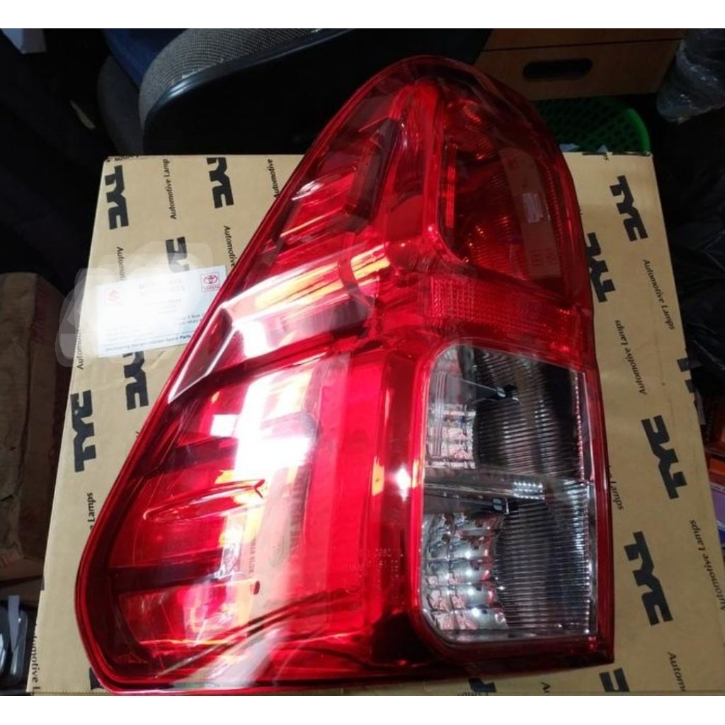 Lampu stop/Lampu belakang Hilux Revo