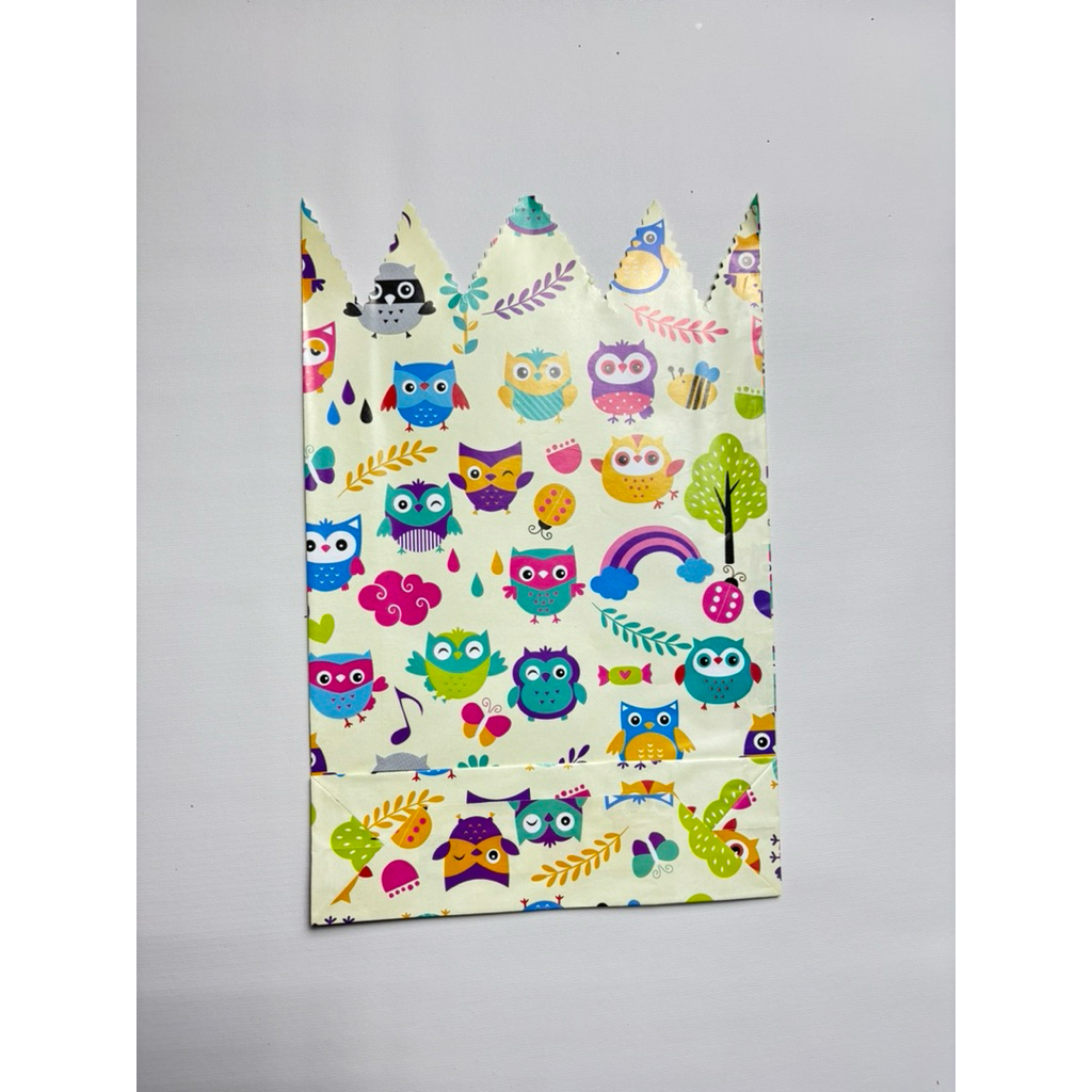 

PAPER BAG KADO BESAR SEDANG KECIL// KANTONG KADO KIKY// BUNGKUS KADO INSTAN // KERTAS KADO INSTAN MOTIF LUCU LUCU KAMI PACKING AMAN // Random Gambar atau Mau request dipersilahkan