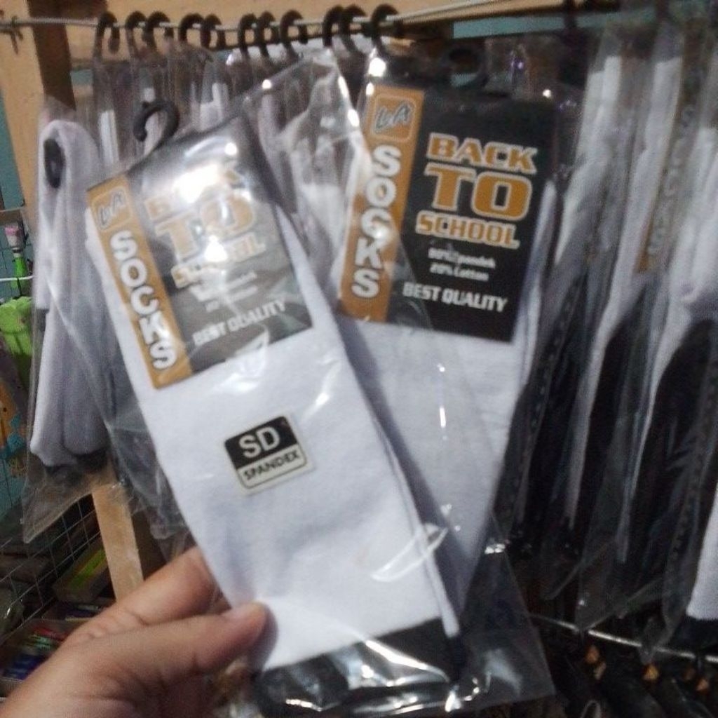 

kaos kaki sd hitam putih