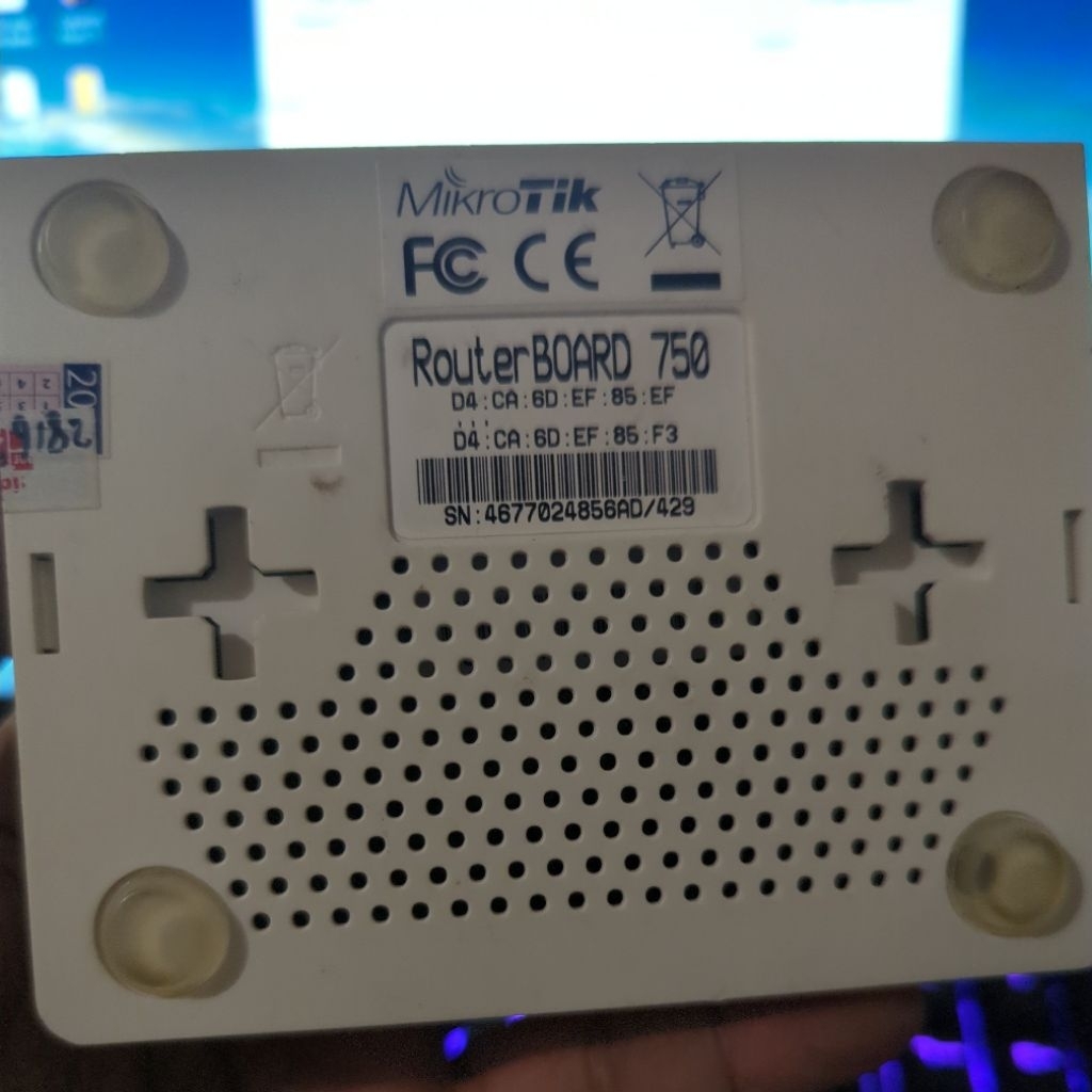 mikrotik routerboard 750