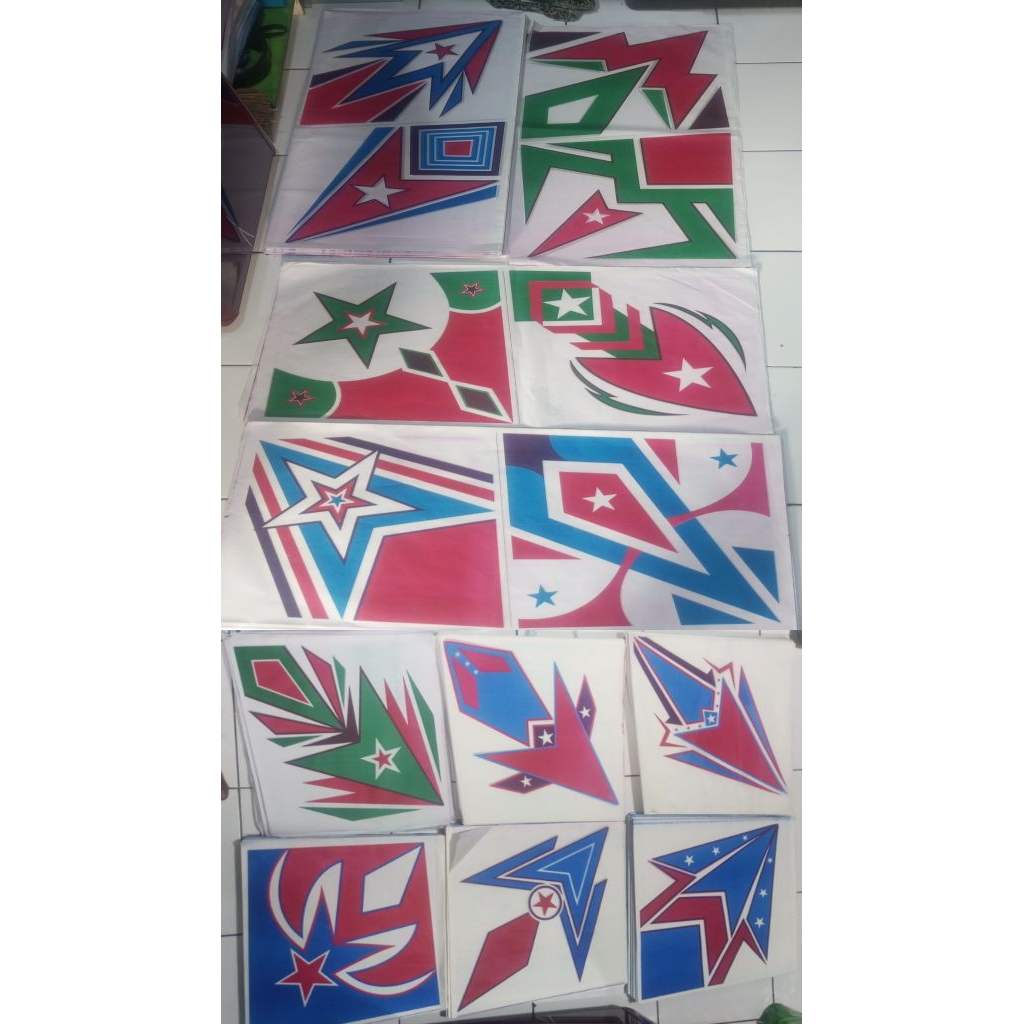 BACA DESKRIPSI DULU SEBELUM BELI LUR, KERTAS LAYANGAN SABLON 18 GRAM UKURAN 58, ( DI KIRIM RANDOM YA