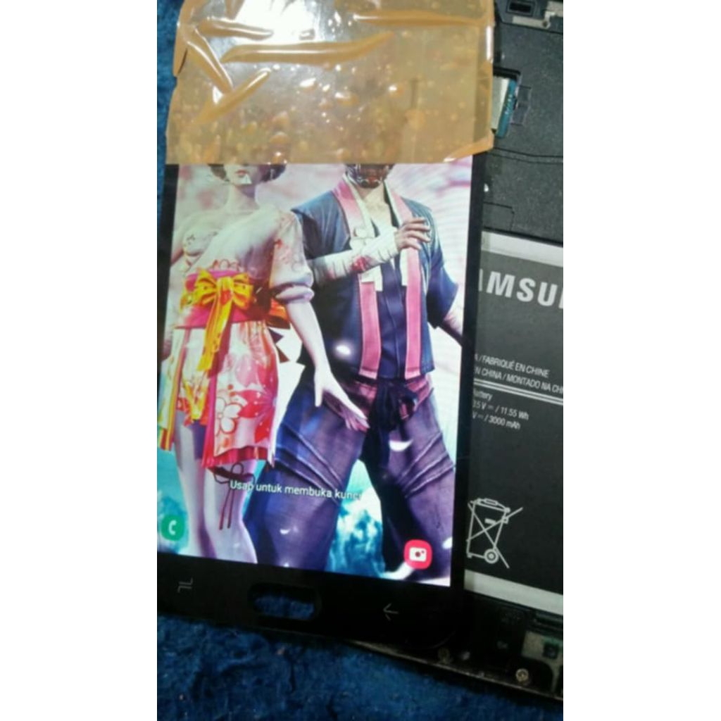 Lcd samsung j4 2018 mulus Ori minus (baca deskripsi)