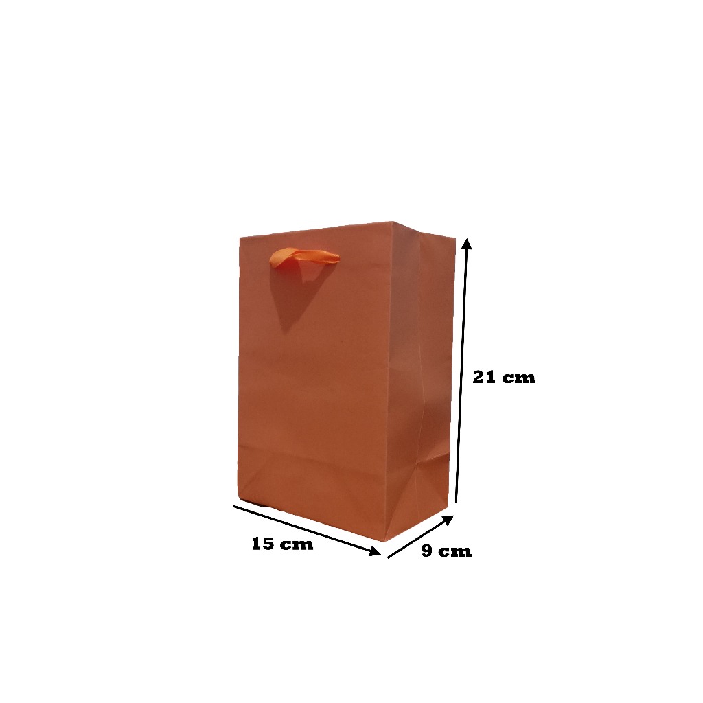 

Paperbag Talikur - Warna Orange - Bahan BC 150gsm - 15 x 9 x 21