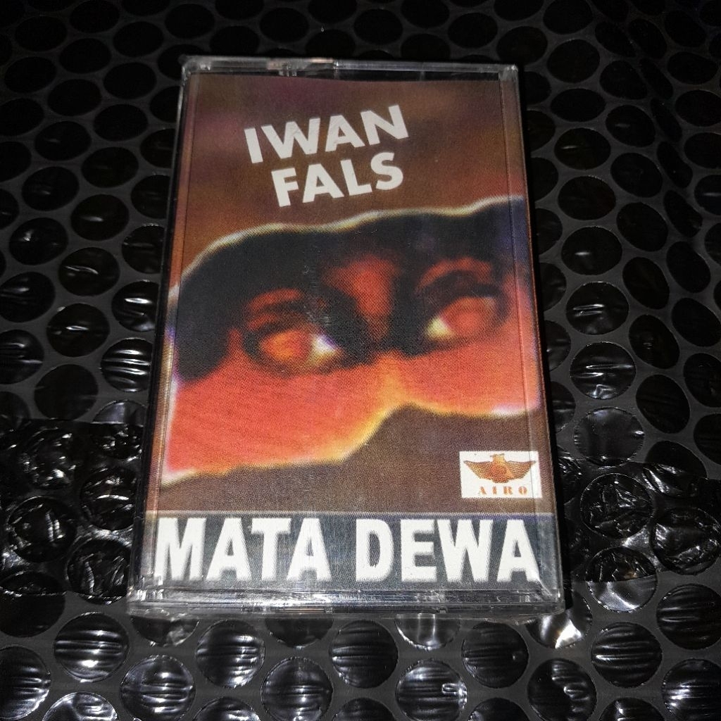 kaset iwan fals mata dewa / segel