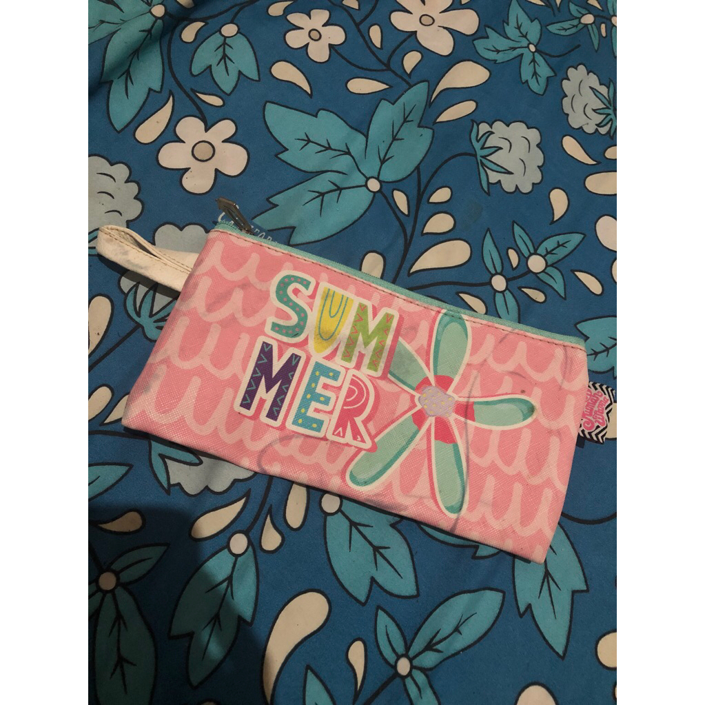 

pencil case by rumah warna