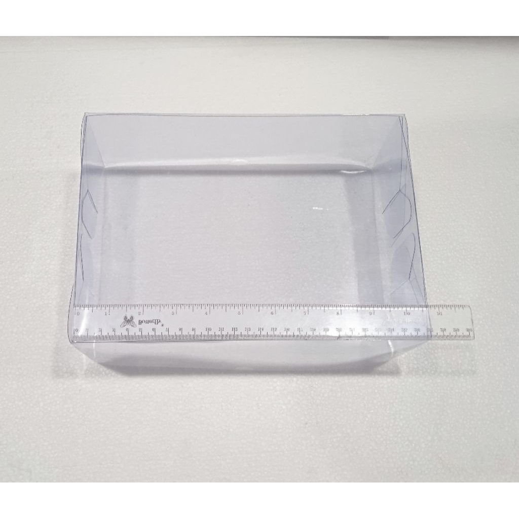 

kotak mika polos 27×19×11Cm