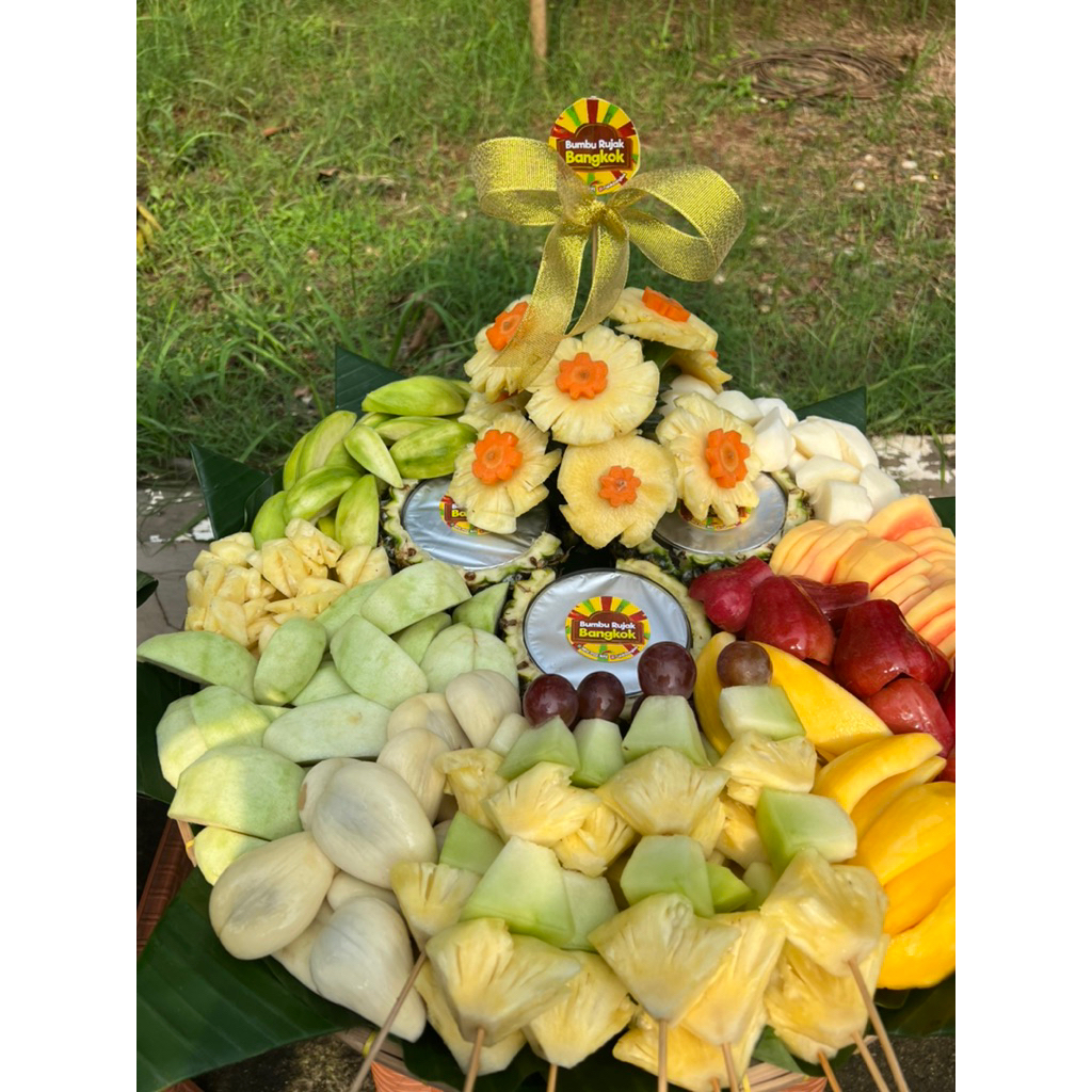 

TAMPAH / TUMPENG BUAH