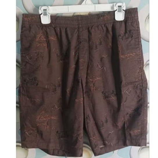 UNIQLO SECOND CELANA PENDEK PRIA SIZE L