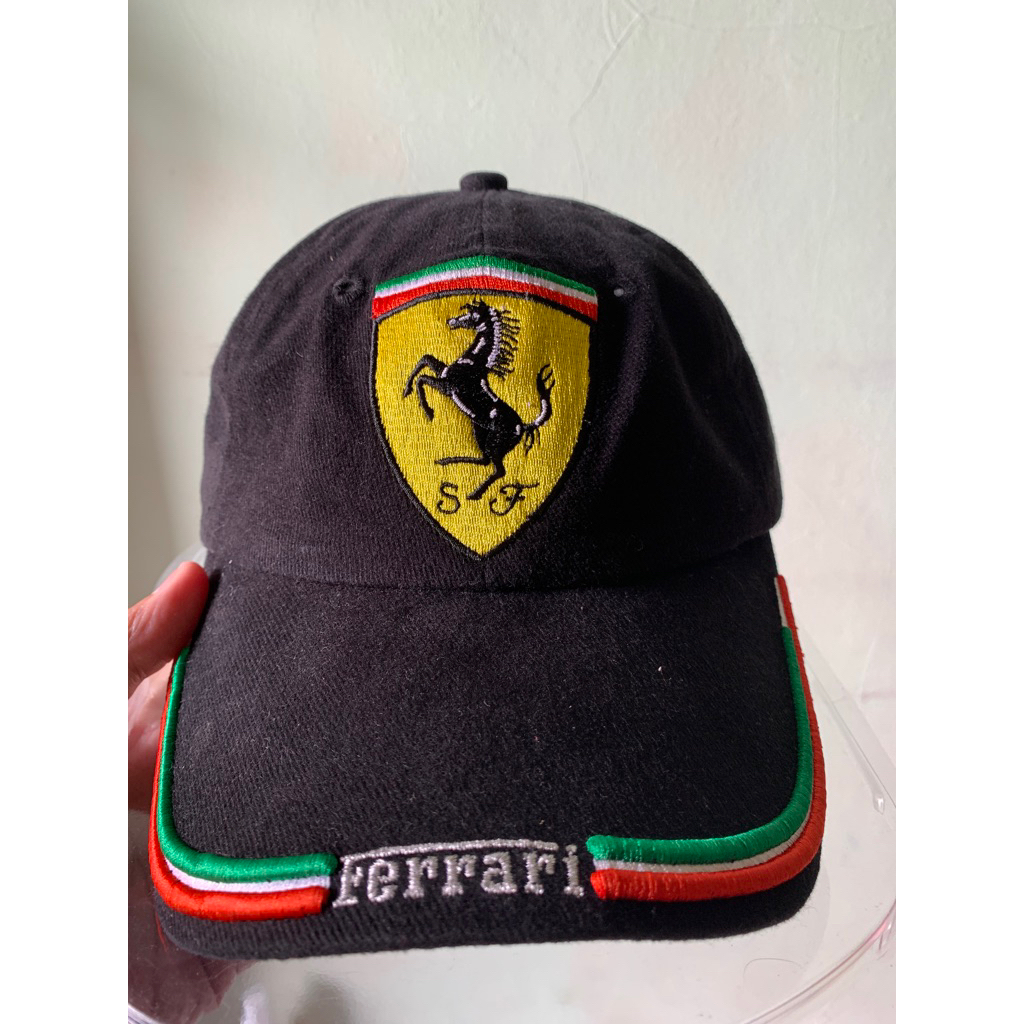 Topi Ferrari Official Original