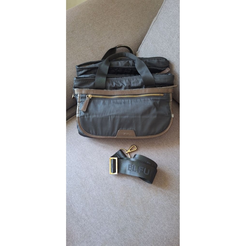 tas second hitam asics