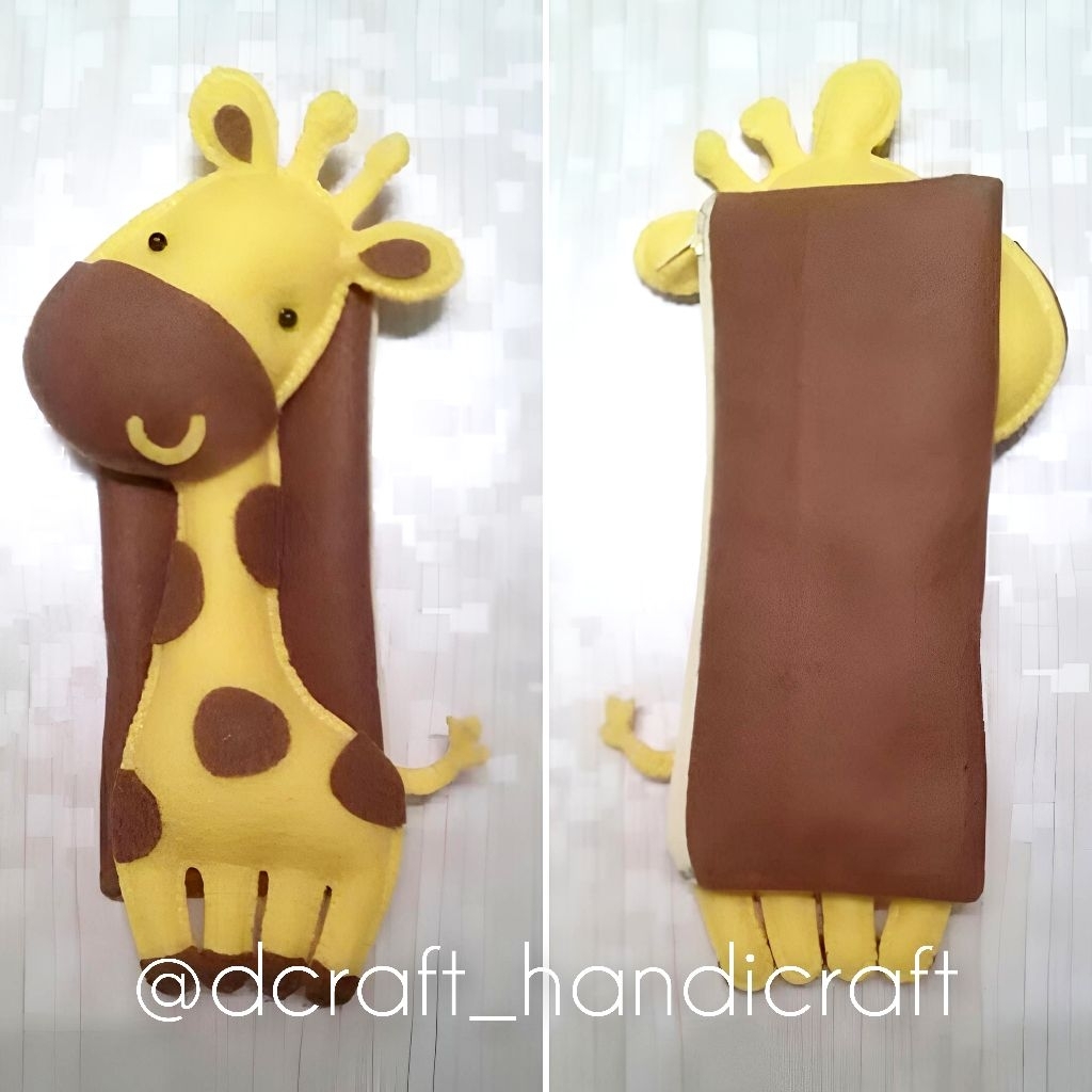 

Tempat Pensil Boneka Jerapah