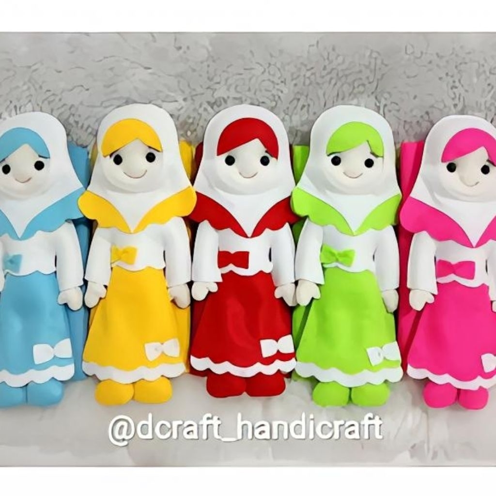 

Tempat Pensil Boneka Hijab
