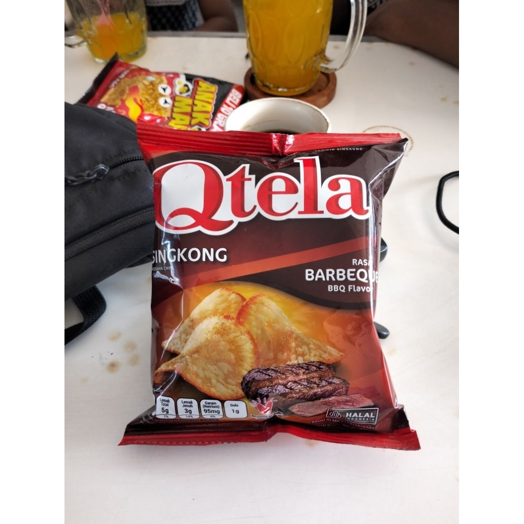 

Snack QTELA 20 gr _1 ctn 60 pcs / 10 renceng_