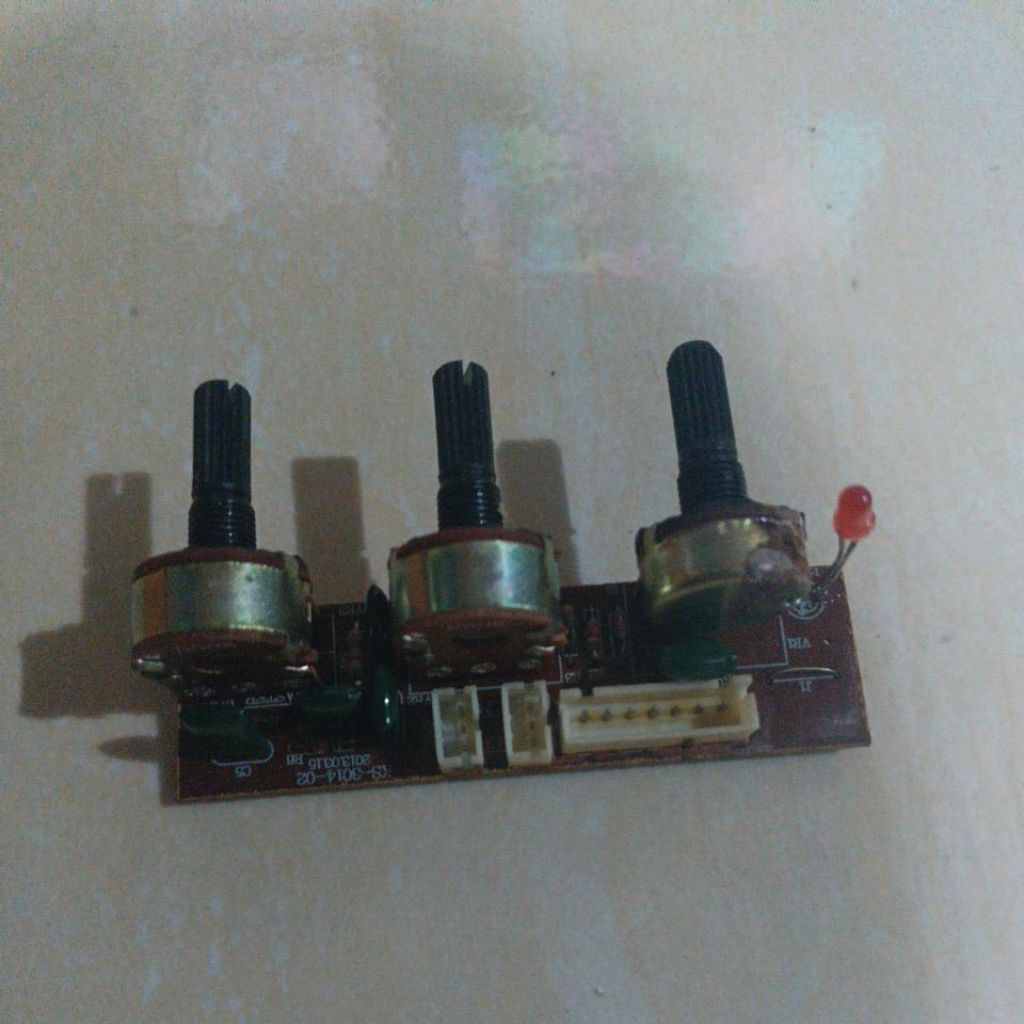 Tone control pasif stereo 2.0 2.1 dengan led