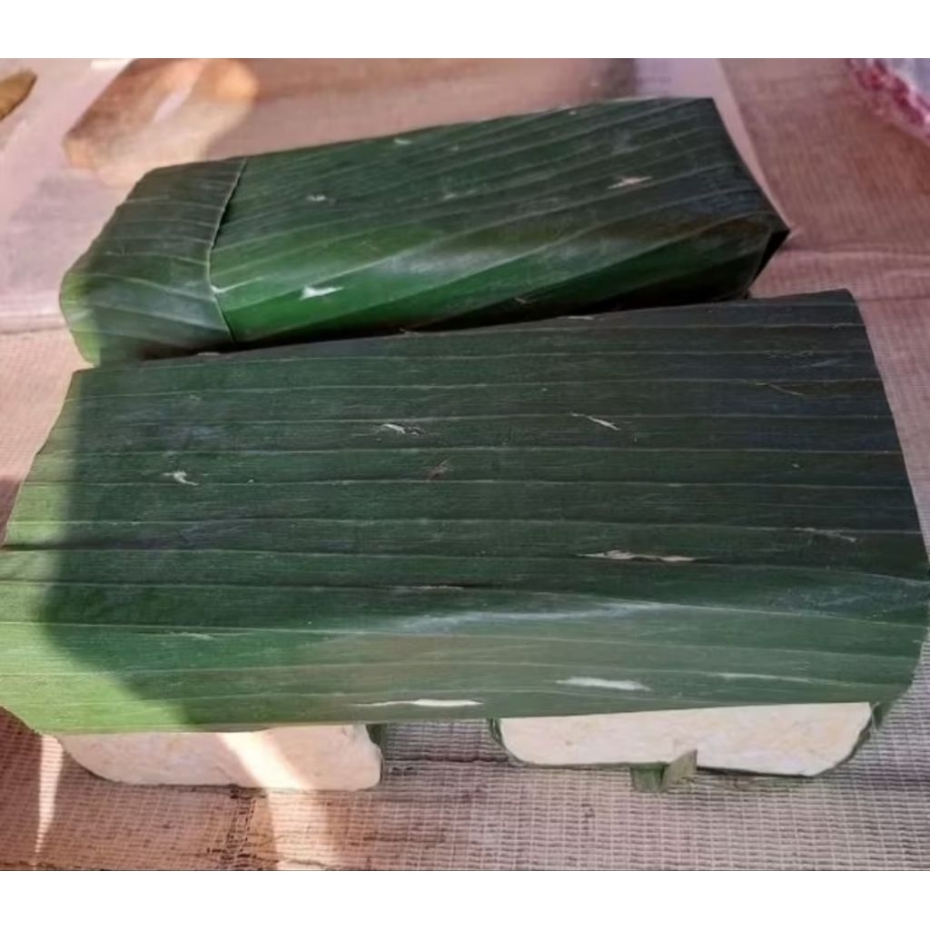 

tempe daun 1 papan sedang