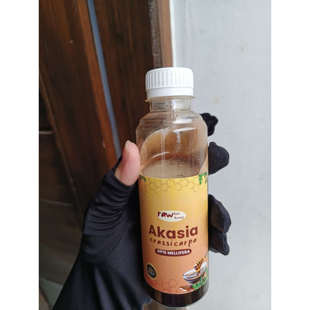 

Madu Akasia Murni 250 Gram Botol Cantik – 100% Asli Peternakan