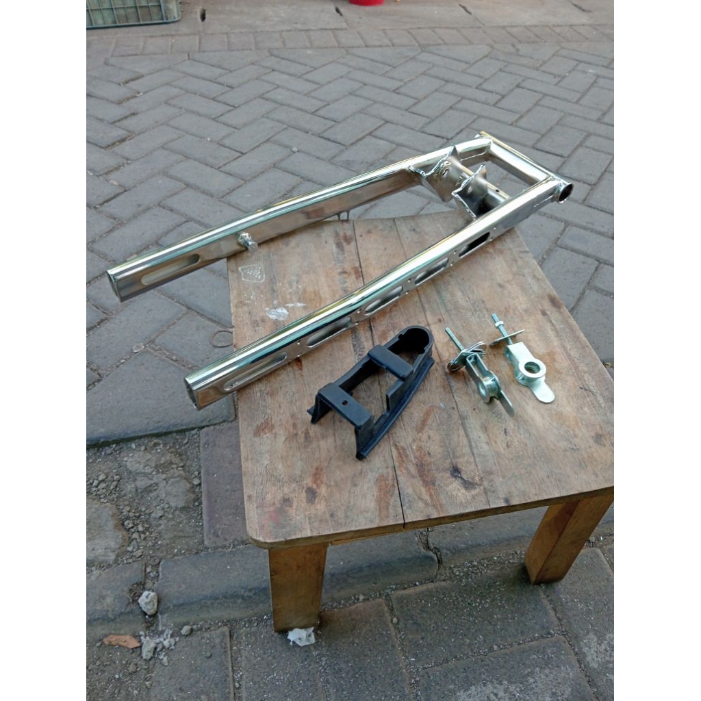 Arm Suzuki Satria Fu Full besi racing /swing arm /lengan ayun Fu tebal