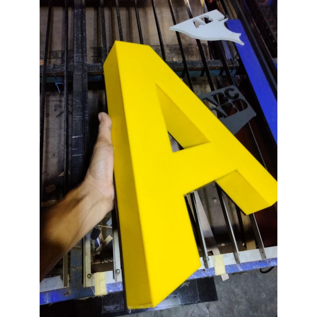 huruf timbul akrilik (non LED)