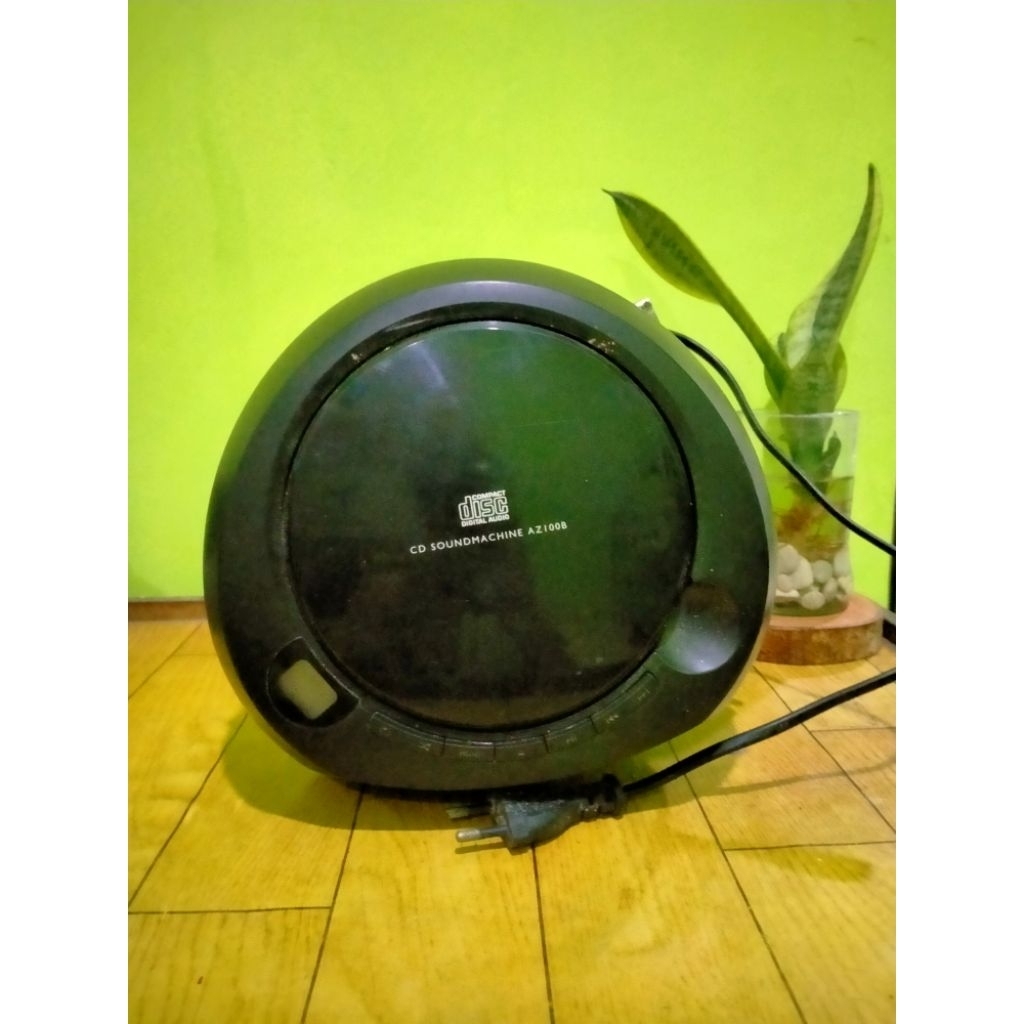 Philips Mini Portable Radio CD Player Aux MP3 Boombox Tipe AB100B