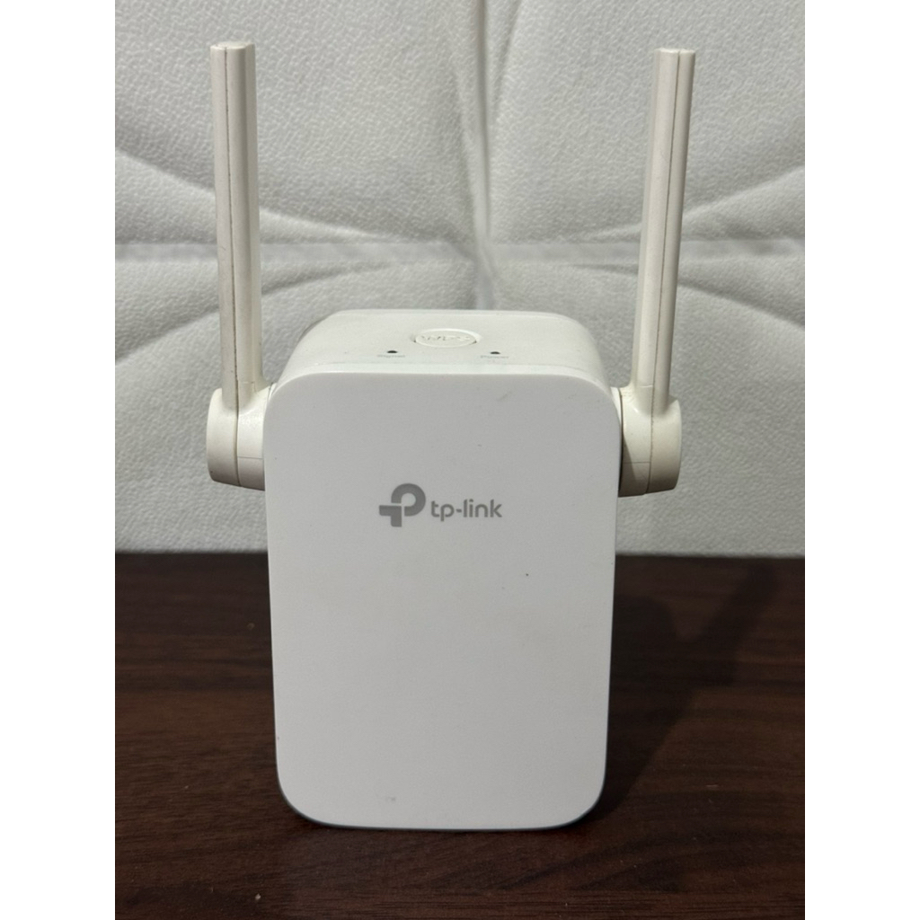 Wifi Extender TP-link. RE305 v1.0. TL WA855RE