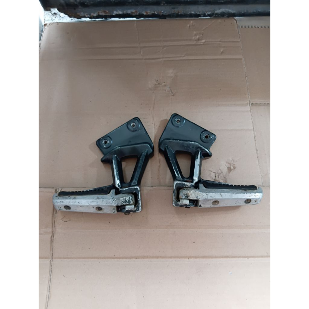 Footstep Foot step belakang Suzuki Skywave ori lepasan