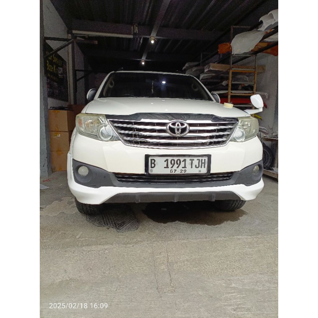 bodykit fortuner TRD