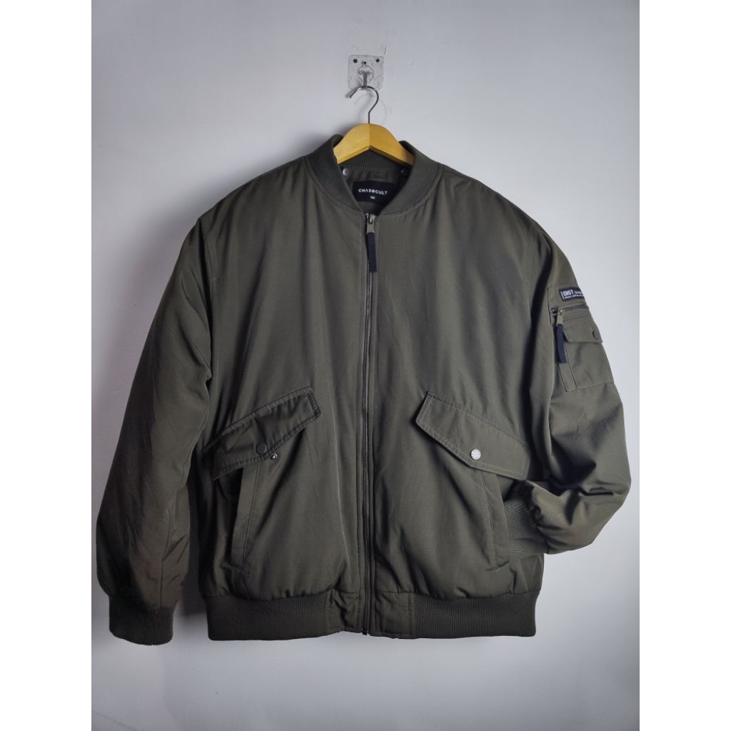 BOMBER TEBAL CHASECULT LIKE NEW prelope
