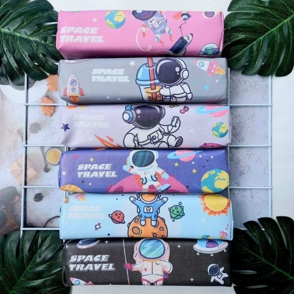 

Tepak Pensil Case Model Astronot