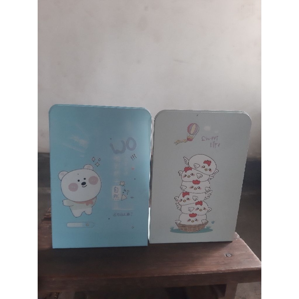 

♡Preloved♡Book Stand / Stand Book / Sandaran Buku / End Book / Penyangga Buku Funcy